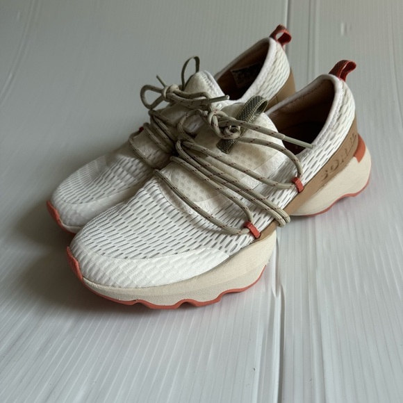 Sorel kinetic impact lace Women's White and Tan Sneakers - Picture 4 of 14